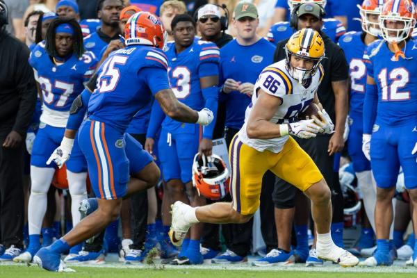 DJ Lagway helps Florida topple No. 22 LSU