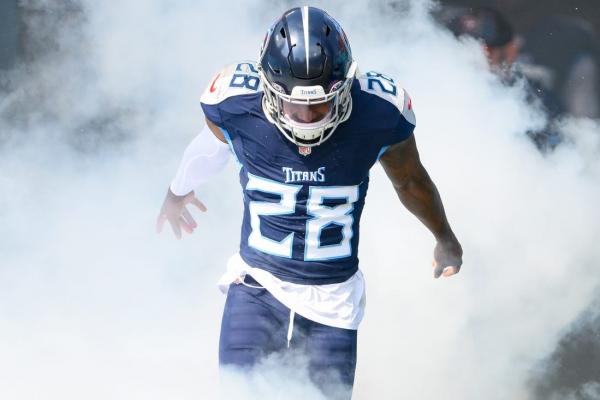 Report: Titans lose two starters to season-ending injuries thumbnail