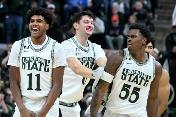 No. 16 Michigan State streaks into matchup with Washington