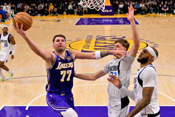 Lakers top Mavericks, storm into NBA Cup knockout round