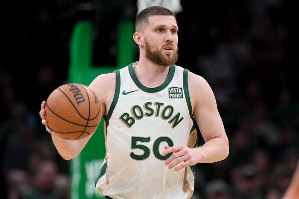 Report: F Svi Mykhailiuk agrees to 4-year contract with Jazz