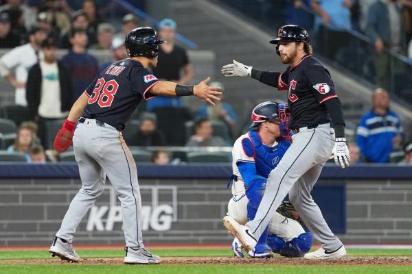 Guardians stun Jays on Daniel Schneemann’s go-ahead slam