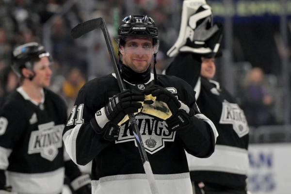 Kings’ Anze Kopitar tabbed as finalist for Lady Byng Trophy