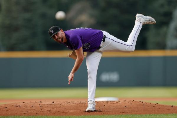 Rockies outlast Red Sox for 12-inning victory thumbnail