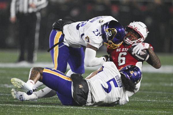 86-yard run carries East Carolina past NC State in Military Bowl