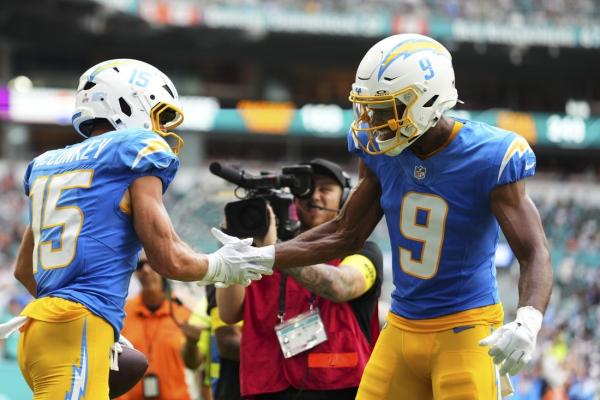 Cameron Dicker kicks Chargers to last-second win over Dolphins