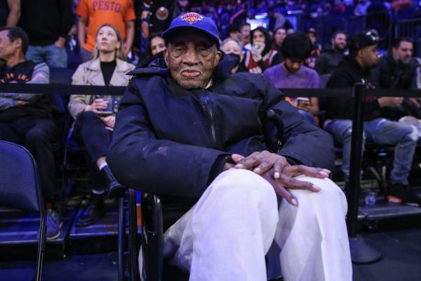 Hall of Famer, Knicks legend Dick Barnett dies at 88