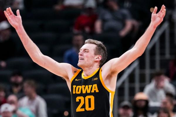 Iowa scoots past Ohio State in Big Ten tourney