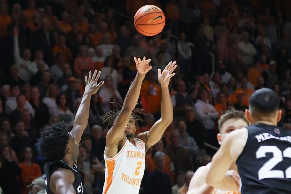 No. 6 Tennessee’s defense stifles No. 14 Mississippi State