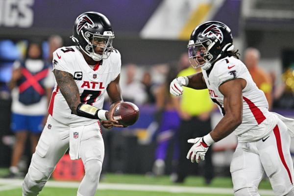 Falcons ride strong running game to victory over Vikings