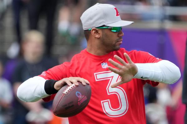 Reports: Russell Wilson to meet with Browns, Giants this week