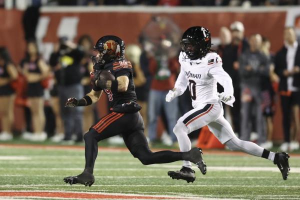Devon Dampier helps No. 24 Utah trounce No. 17 Cincinnati