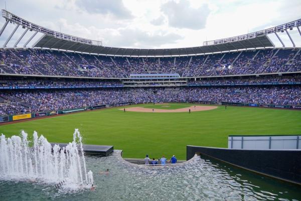 Royals announce new outfield dimensions at Kauffman Stadium