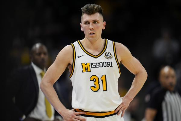 No. 15 Missouri looks to continue hot streak vs. Arkansas