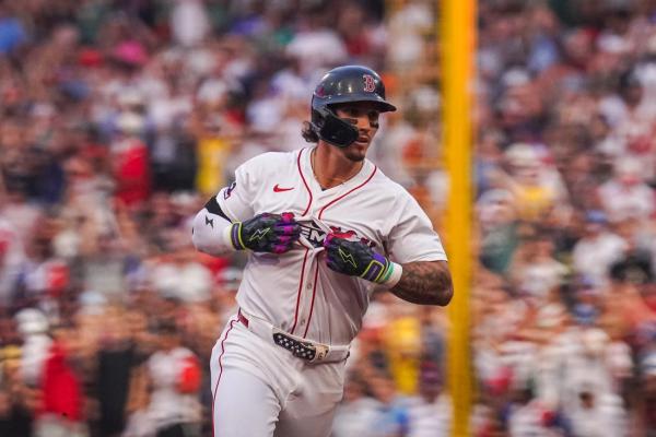 Jarren Duran, Brayan Bello lead streaking Red Sox over Royals