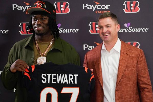 Reports: Bengals, rookie DE Shemar Stewart reach contract agreement