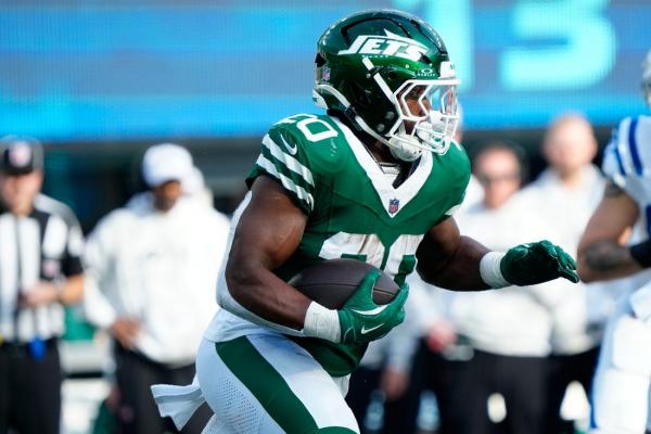 Jets RB Breece Hall (knee) active vs. Seahawks thumbnail