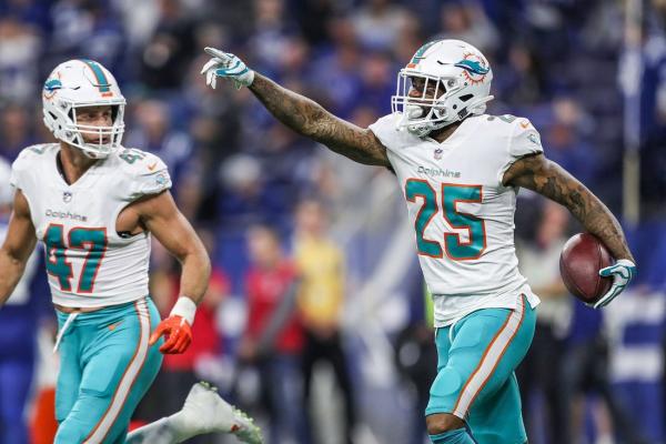 Injury-ravaged Colts sign CB Xavien Howard