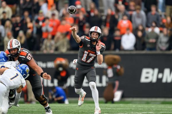 Stanford tabs Ben Gulbranson as QB1