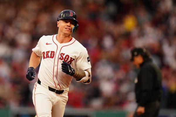 Red Sox place OF Tyler O'Neill (knee) on 10-day injured list thumbnail