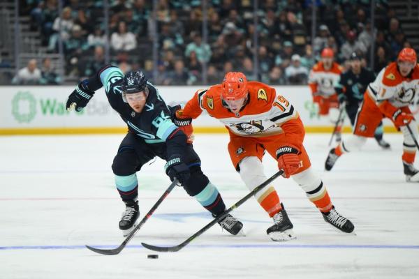 Joey Daccord shines as Kraken down Ducks for 1st-ever opening win