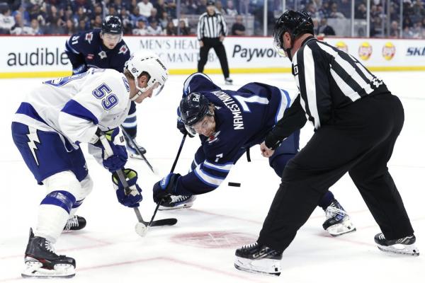 Slumping Lightning try to tame Jets after long layoff