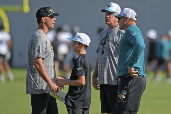 Report: Jaguars could fire GM, coach Doug Pederson during bye week thumbnail