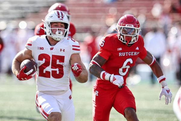 Wisconsin, Northwestern look to build on big wins