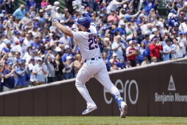Michael Busch leads hit parade as Cubs beat Reds