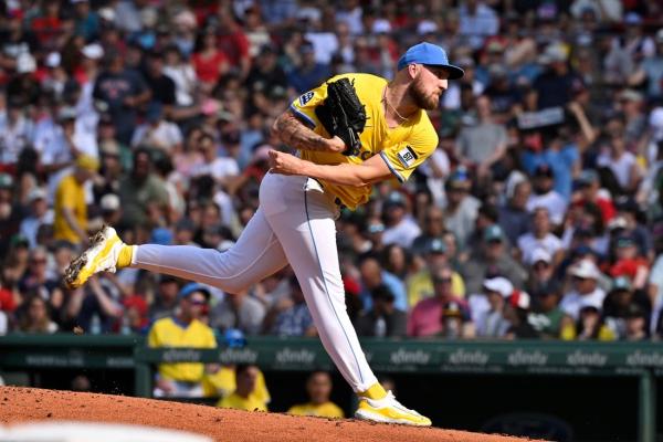 Garrett Crochet tosses complete game shutout, Red Sox beat Rays
