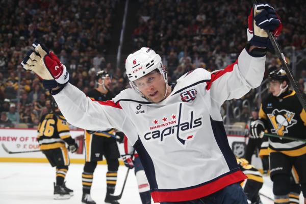 Capitals erupt for five goals in second while routing Penguins