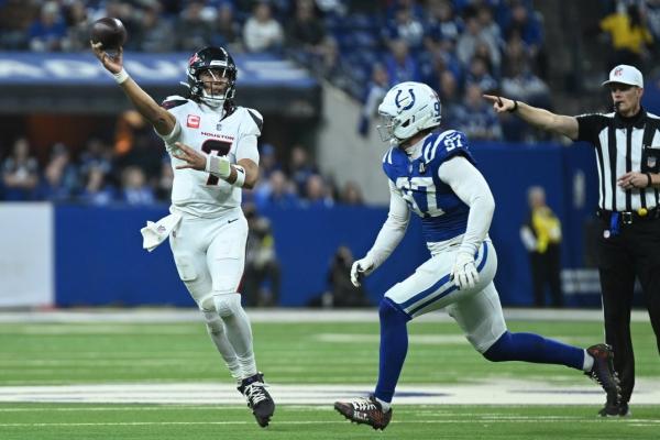 Red-hot Texans focused on Colts with division control out of their hands