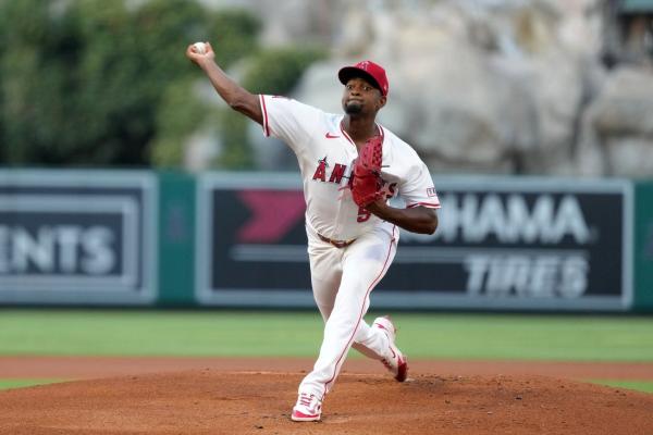 Angels wrap up rare season-series win over Dodgers