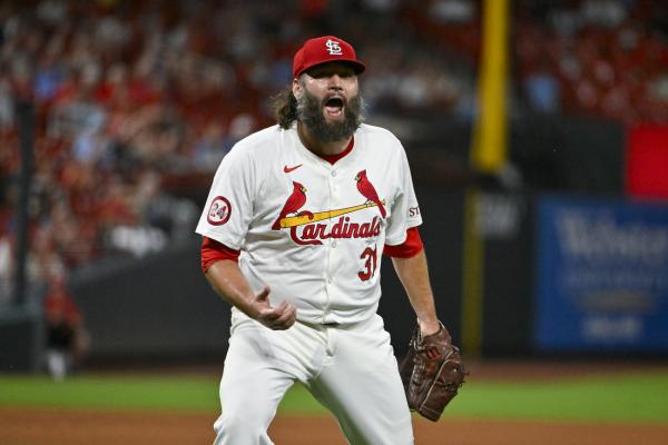 Report: Cubs negotiating deal with RHP Lance Lynn