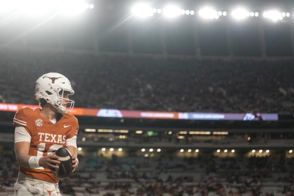 Steeped in drama, Michigan, Texas get back to football in Citrus Bowl