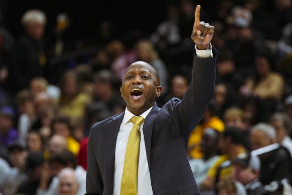 Missouri keeps Arkansas winless in SEC play by staying perfect at home