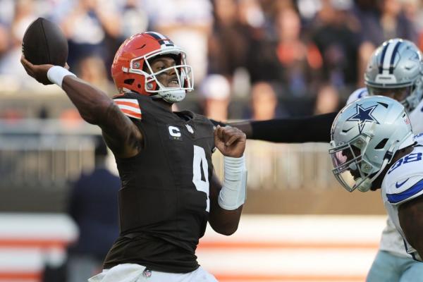 Browns QB Deshaun Watson played despite death of father, close friend