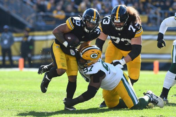 Steelers LG Isaac Seumalo out vs. Falcons, deemed week-to-week thumbnail