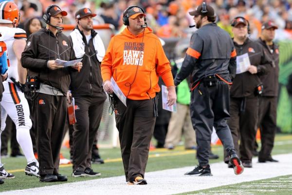 Freddie Kitchens to coach North Carolina in bowl game