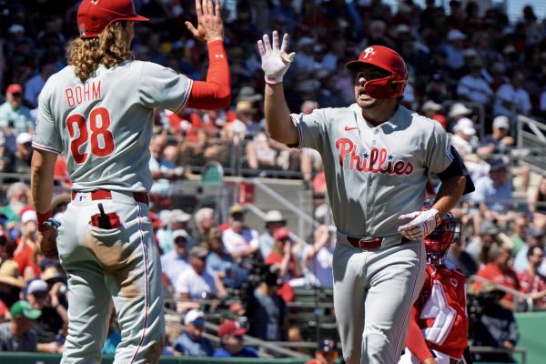 Spring training roundup: Phillies drub Red Sox in high-scoring affair