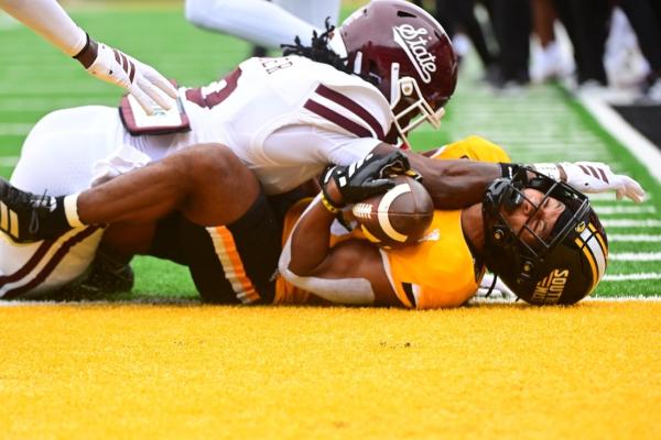 Blake Shapen guides Mississippi State past Southern Miss