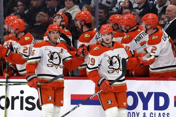 Ducks knock off Jets again on Troy Terry’s OT winner