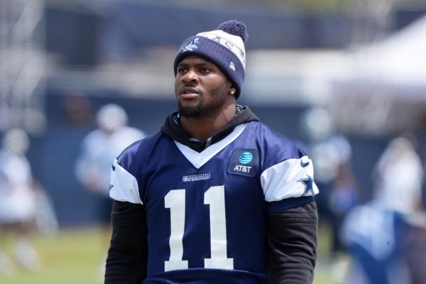 Cowboys’ Micah Parsons (back) deemed day-to-day