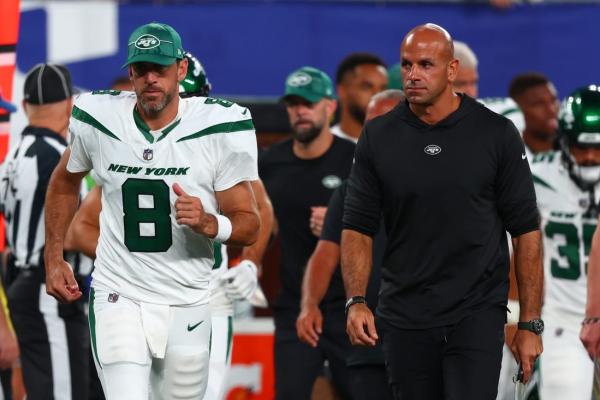 Aaron Rodgers denies role in Jets firing Robert Saleh thumbnail