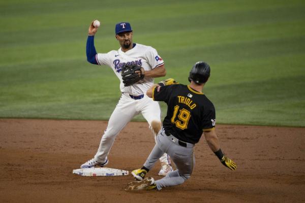 Wyatt Langford’s walk-off single pushes Rangers past Pirates