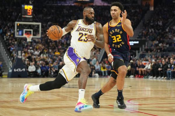 Anthony Davis, LeBron James lead Lakers past Warriors