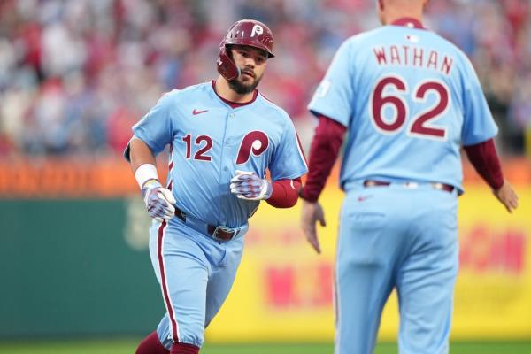 Kyle Schwarber’s 4-homer night sends Phillies past Braves