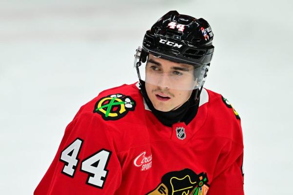 Blackhawks D Wyatt Kaiser signs 2-year, $3.4M extension