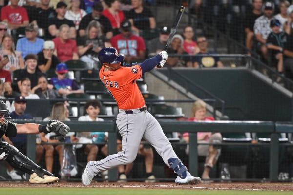 Astros’ Christian Walker delivers in ninth vs. D-Backs