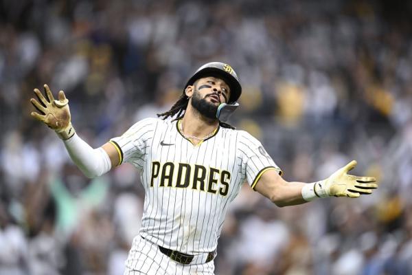 Fernando Tatis Jr.'s HR backs Dylan Cease as Padres top Royals